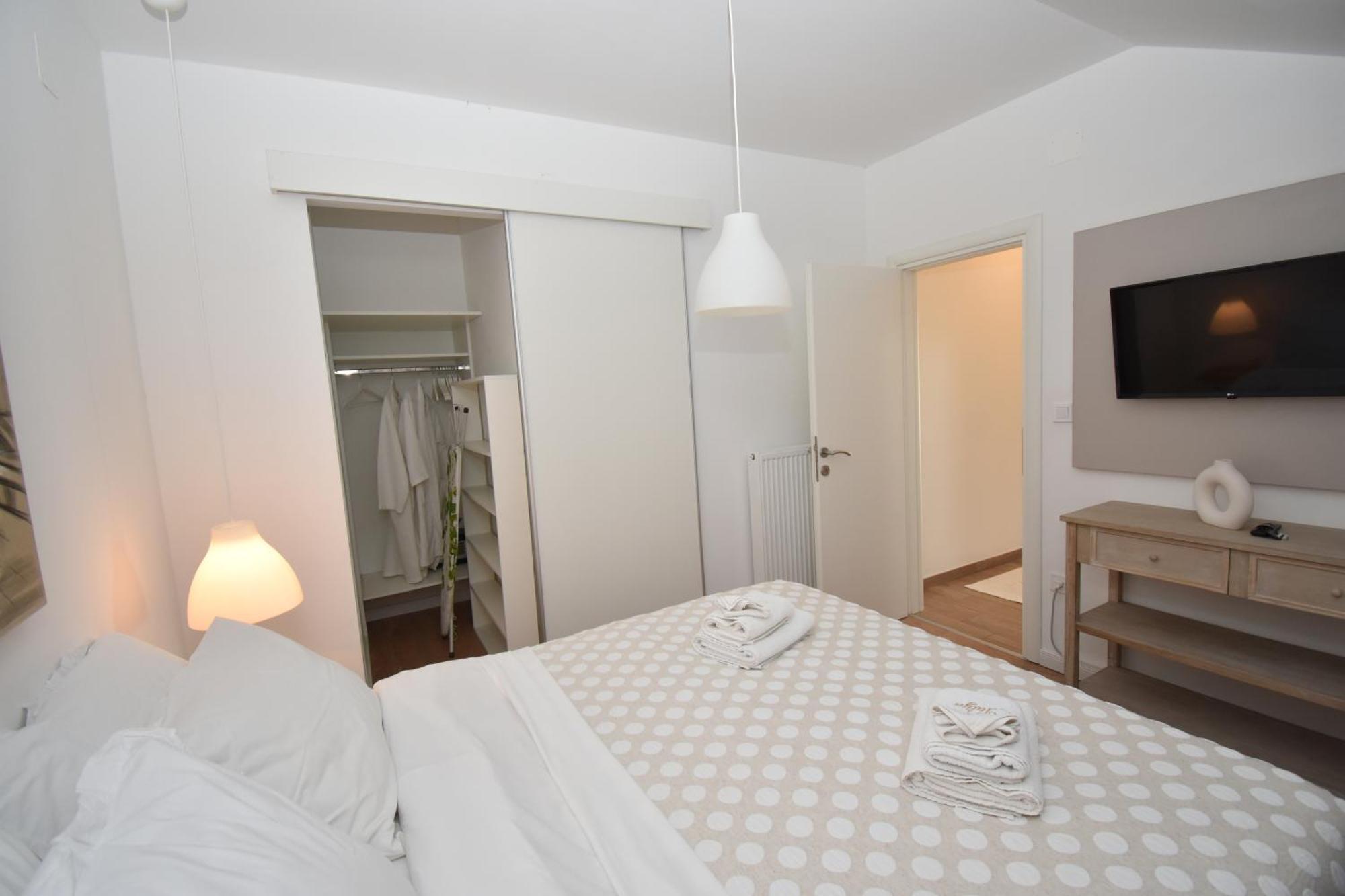 Apartmani Julija Водице Экстерьер фото