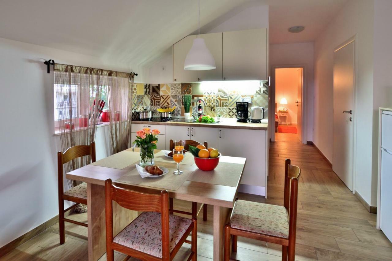 Apartmani Julija Водице Экстерьер фото