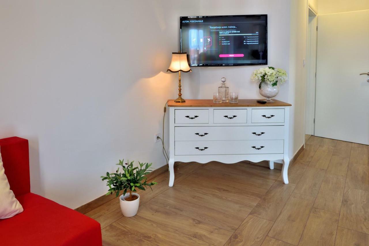 Apartmani Julija Водице Экстерьер фото