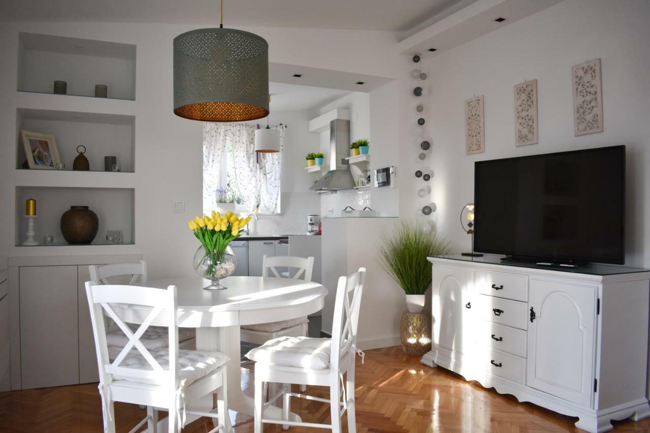 Apartmani Julija Водице Экстерьер фото